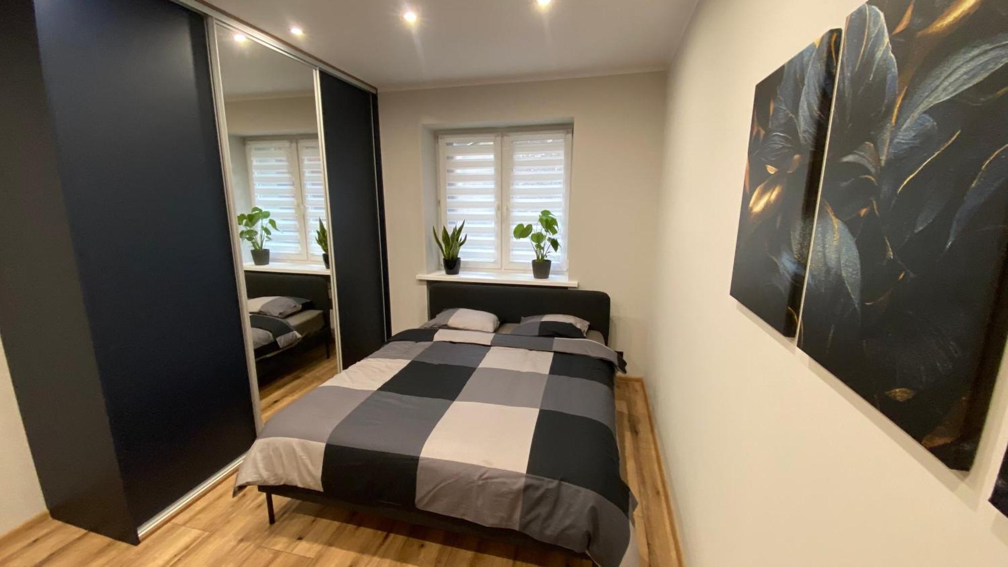 Apartament Centrum Zabrze Esterno foto