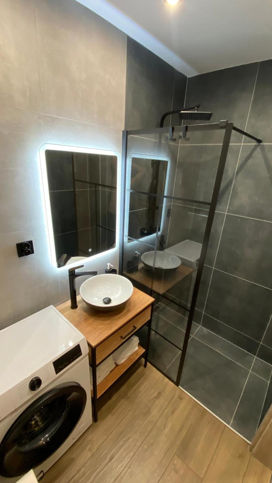 Apartament Centrum Zabrze Esterno foto